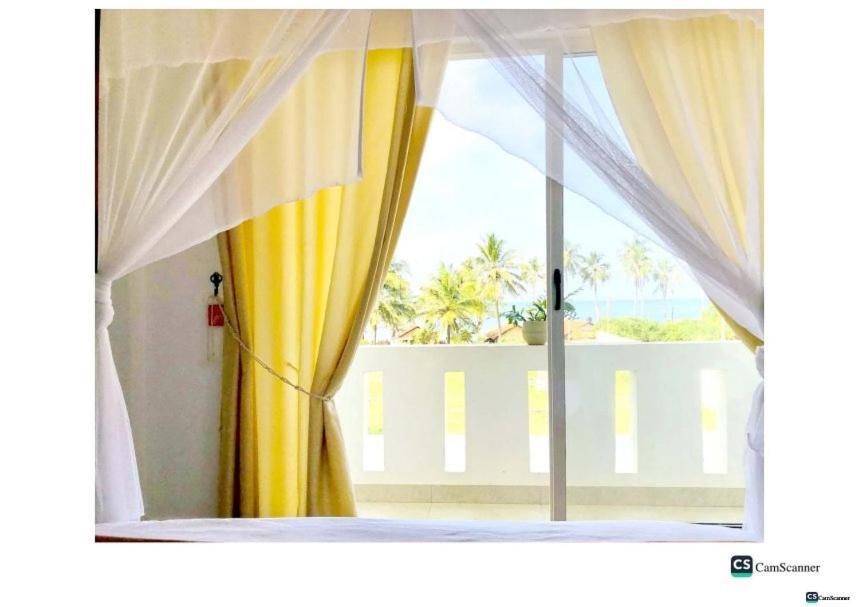 Ayona Beach Villa Katuneriya الغرفة الصورة